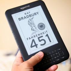 Fahrenheit 451 e-book on the Kindle - photo by unten44